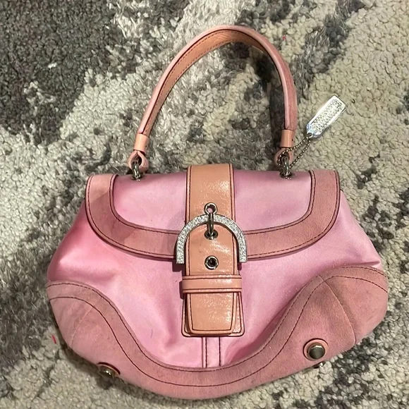バッグ Vintage Coach Pink Leather Purse Handbag Vintage Coach Hot Pink Pleated Leaher Hobo Bag | Depop